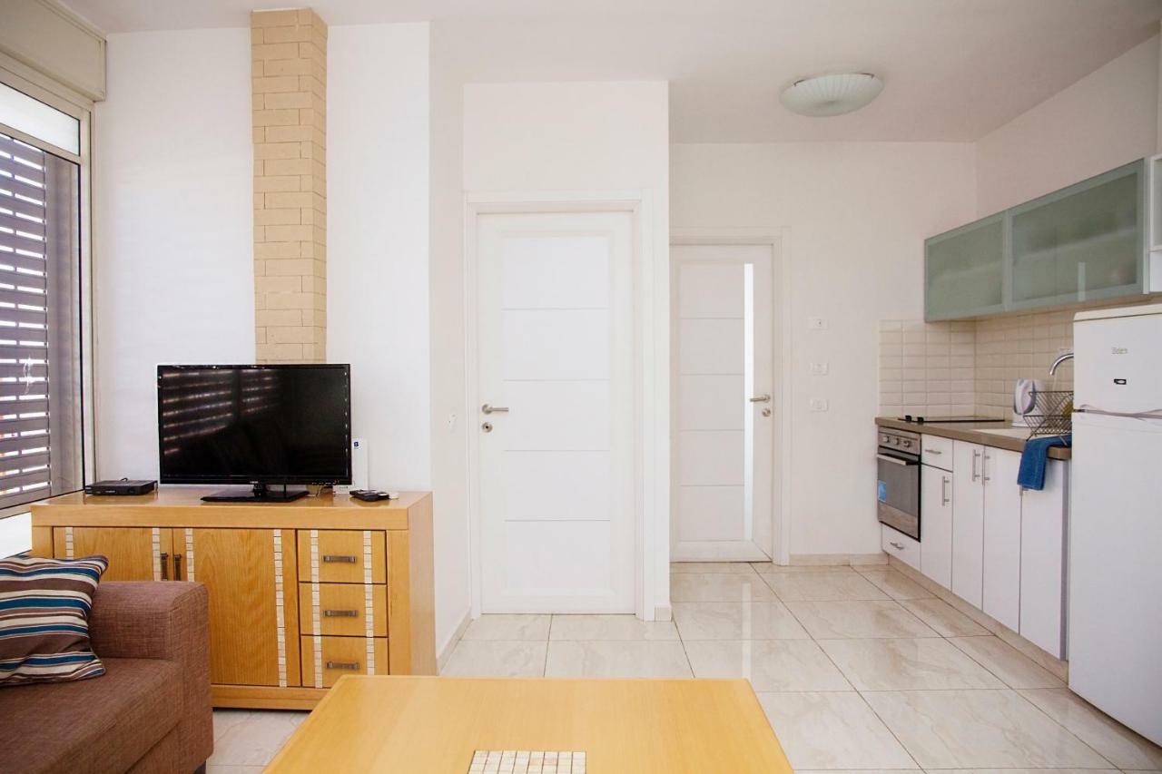 Apartments4You Dinara Bat Yam Buitenkant foto