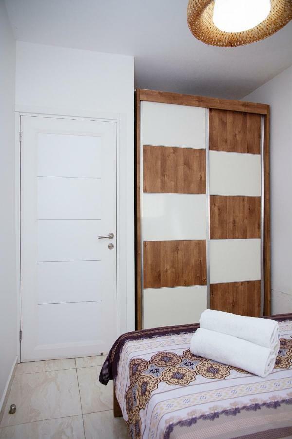 Apartments4You Dinara Bat Yam Buitenkant foto