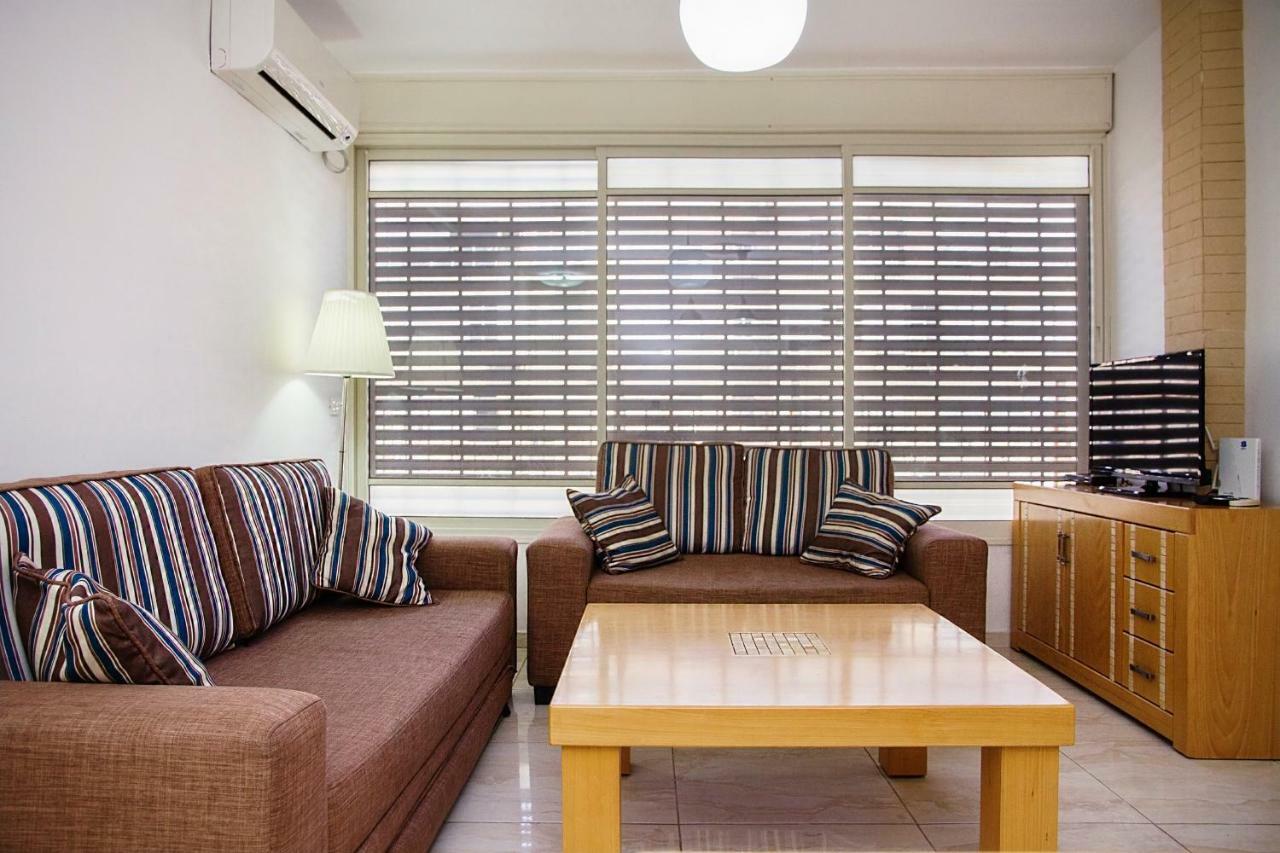 Apartments4You Dinara Bat Yam Buitenkant foto